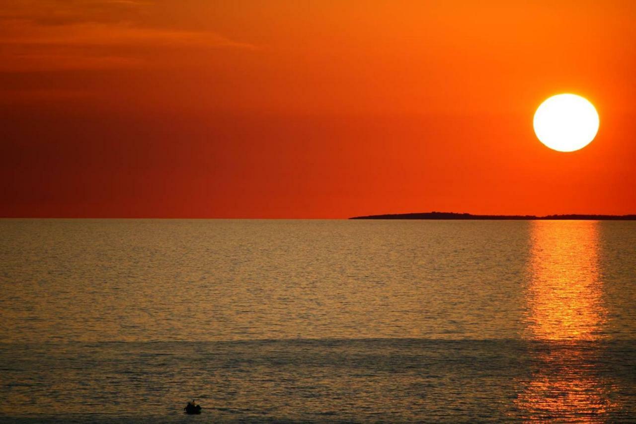 Car Free Island Unije Gasparini Apartments Экстерьер фото
